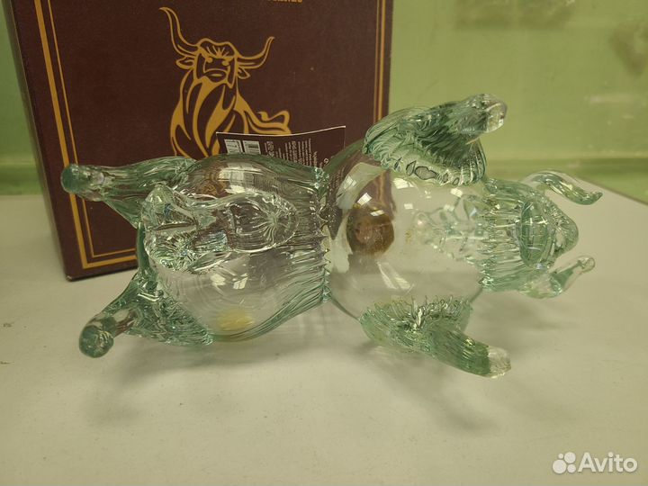 Бутылка бык буйвол армянский коньяк