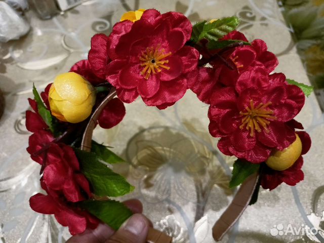 Обруч для волос из цветов ручной работы