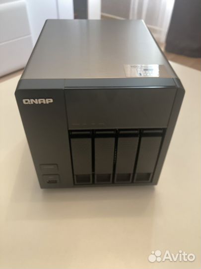 Qnap TS-412 Сетевое хранилище NAS