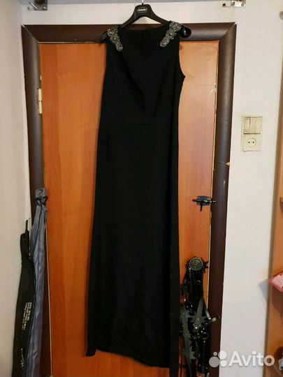 Платье черное