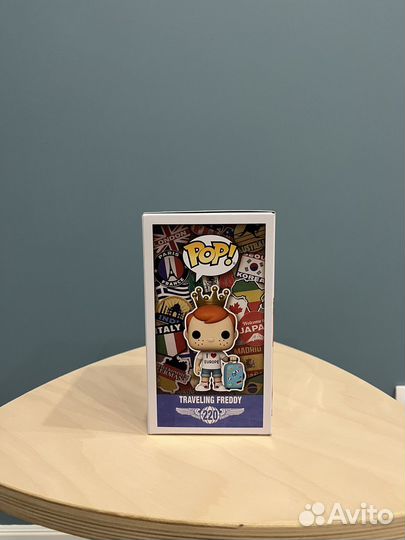 Funko POP 220 Traveling Freddy