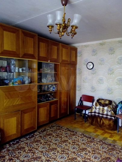 Комната 28,3 м² в 2-к., 1/9 эт.