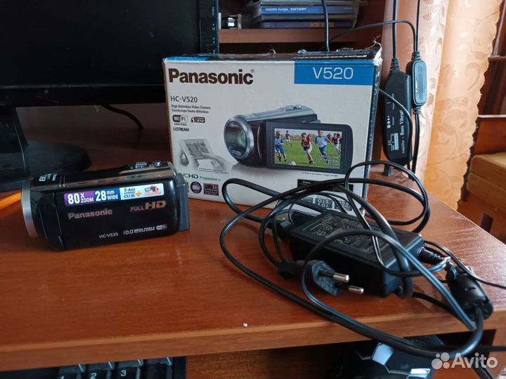 Цифровая видеокамера