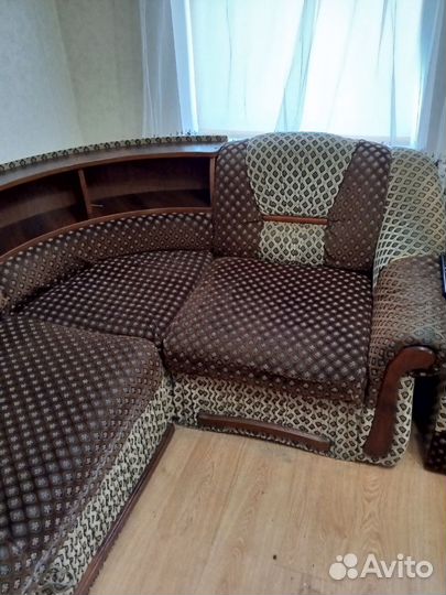 Большой угловой диван раскладной бу