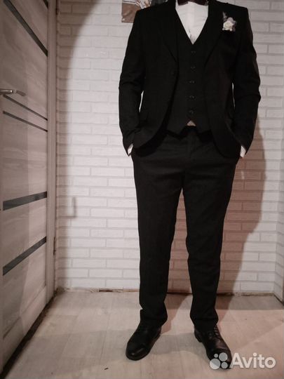 Костюм тройка+рубашка