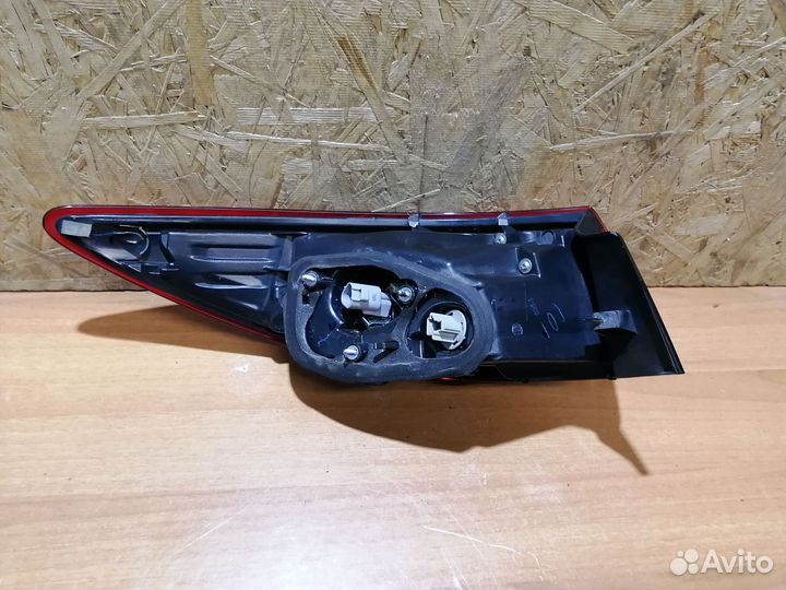 Фонарь задний правый Mazda 6GJ 6 GJ