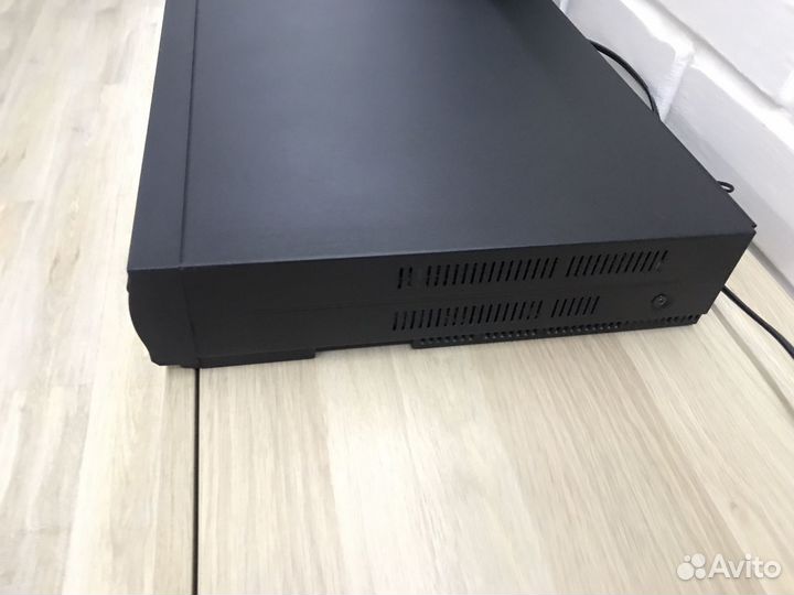 Видеомагнитофон panasonic NV J 30 HQ (VHS)