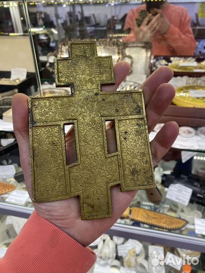 Икона распятие с предстоящим