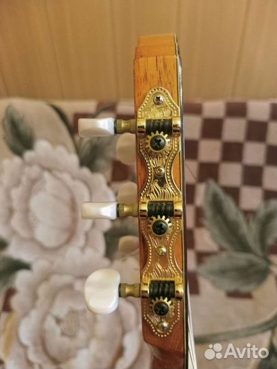 Испанская классическая гитара Prudencio Saez 28