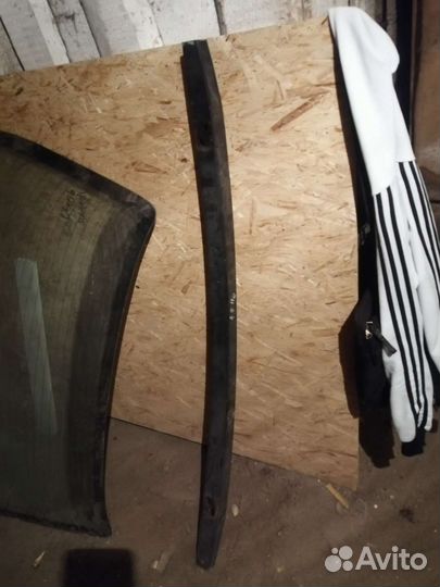 Усилитель бампера toyota corolla 95