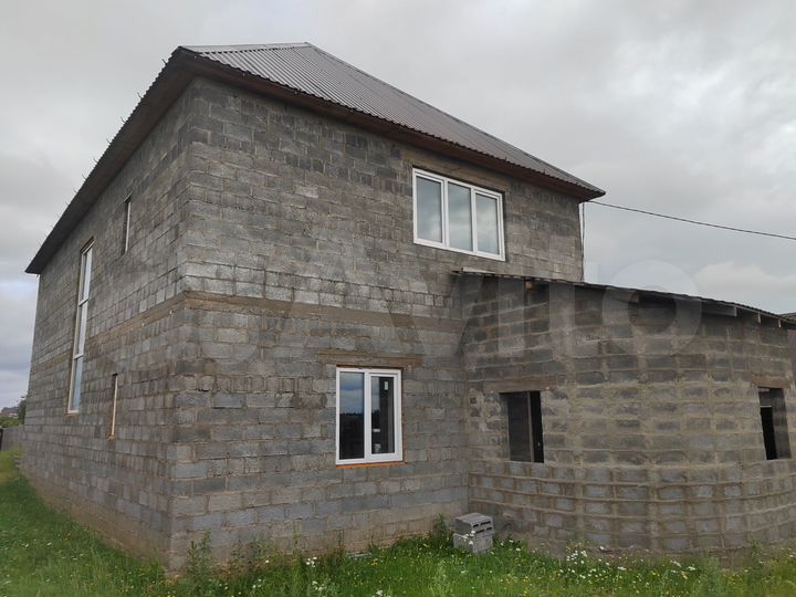 Коттедж 200 м² на участке 15 сот.