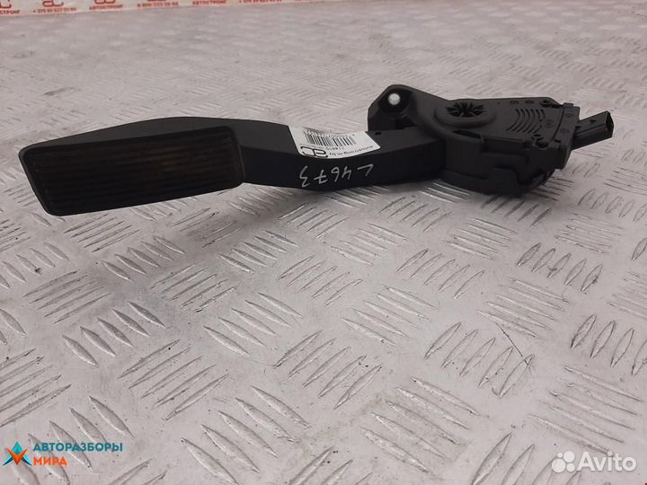 Педаль Jeep Commander 2006 53013902AB