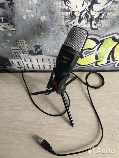 Студийный микрофон