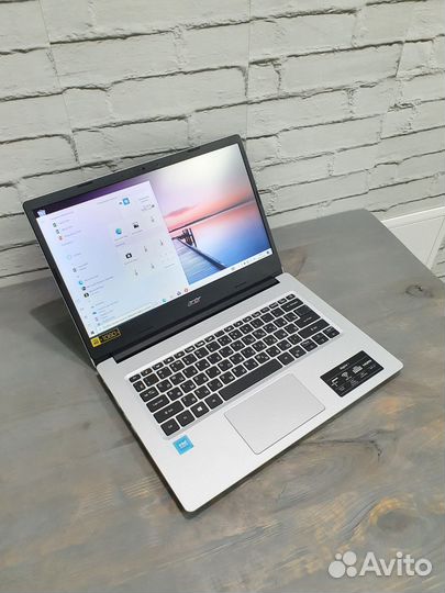 Ноутбук Acer Aspire 1 14
