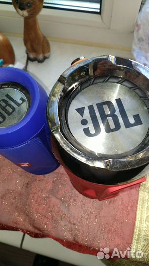 Колонки JBL лотом