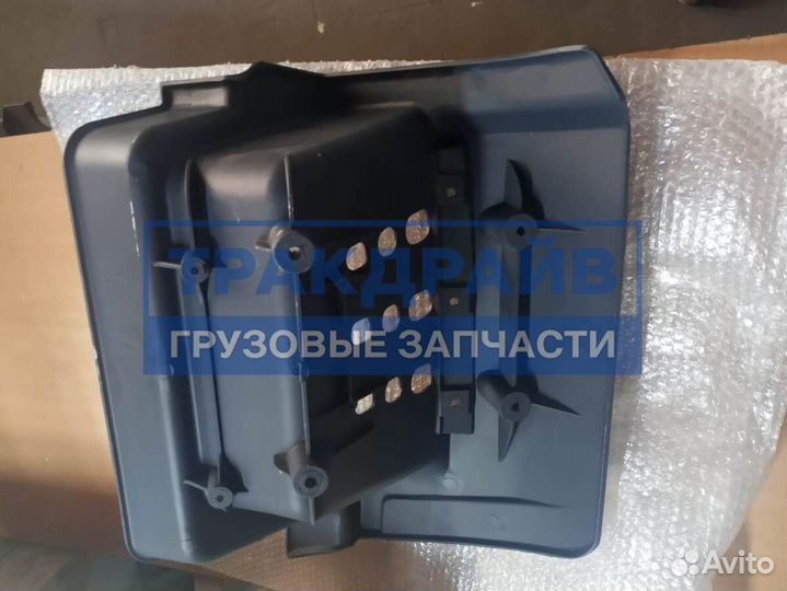 Корпус подножки Ивеко Траккер левый