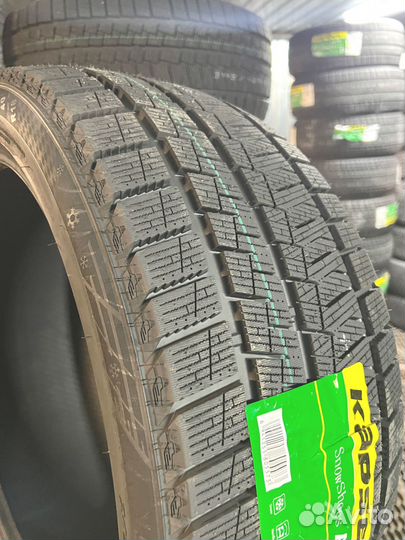 Kapsen SnowShoes AW33 285/50 R20 111T