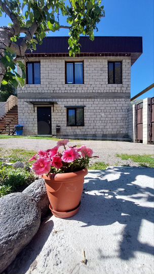 Комната 40 м², 2/2 эт.