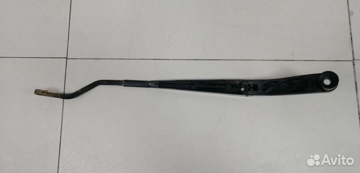Поводок стеклоочистителя передний левый Hyundai So