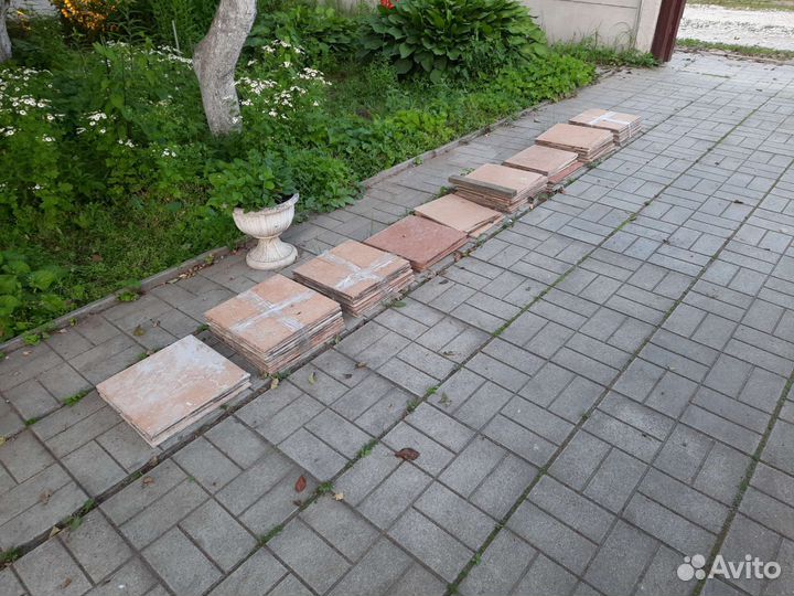 Керамическая плитка напольная бу