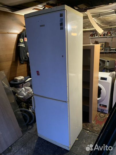 Холодильник Electrolux ERB 35098 W