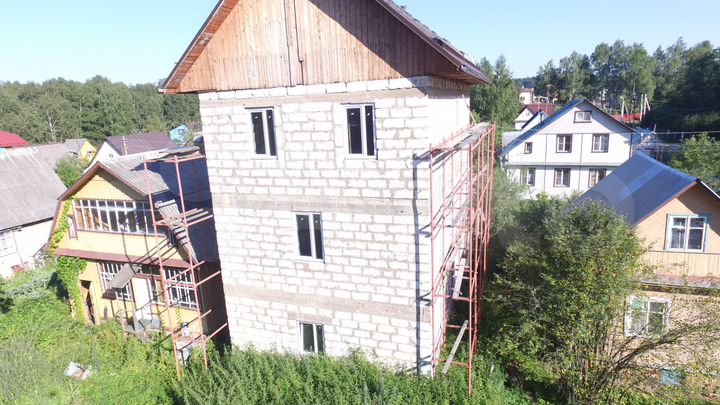 Дача 180 м² на участке 6 сот.