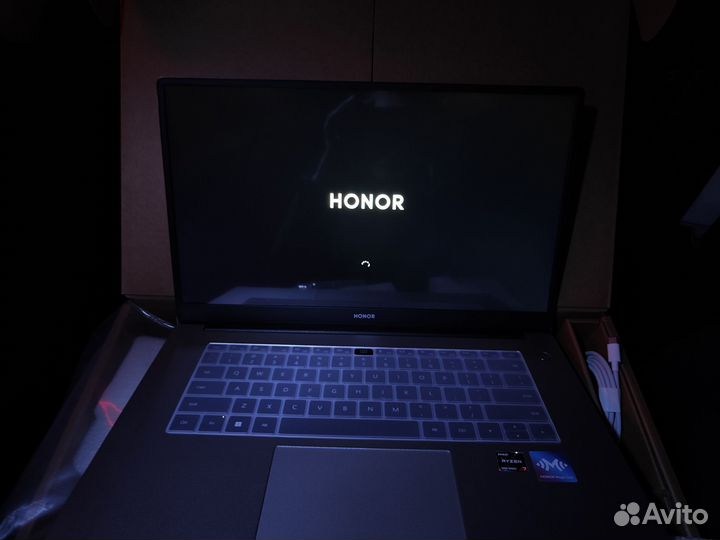 Honor Magicbook 15 ryzen 7/16/512