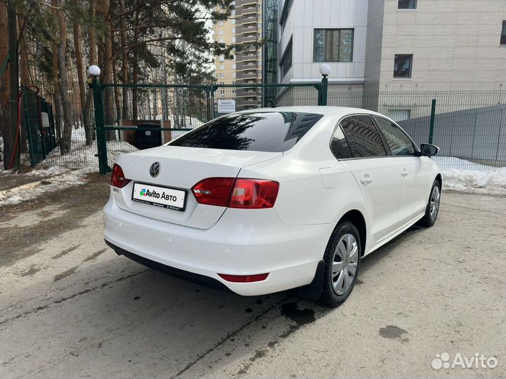 Volkswagen Jetta 1.6 AT, 2012, 143 500 км