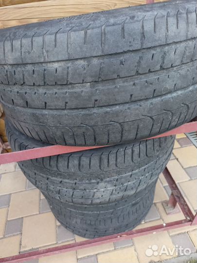 Pirelli Carrier 245/45 R18