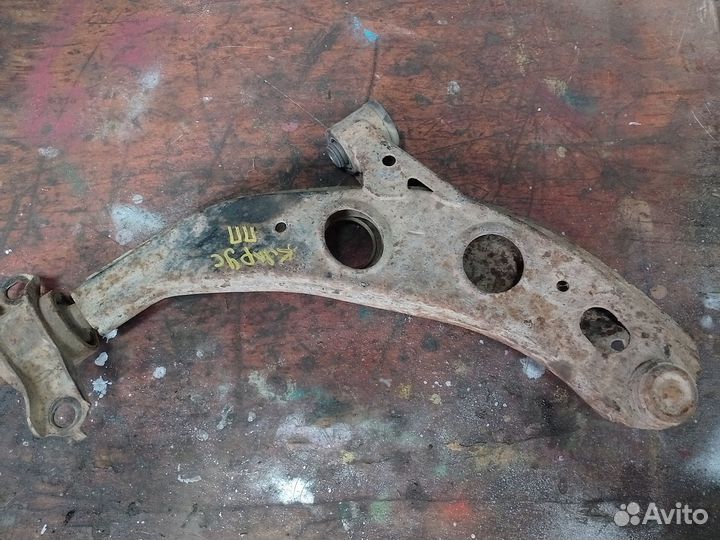 Рычаг передний правый левый Kia Clarus 2