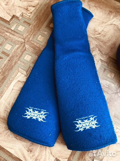 Боксерские перчатки