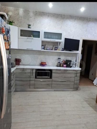 3-к. квартира, 77 м², 1/3 эт.