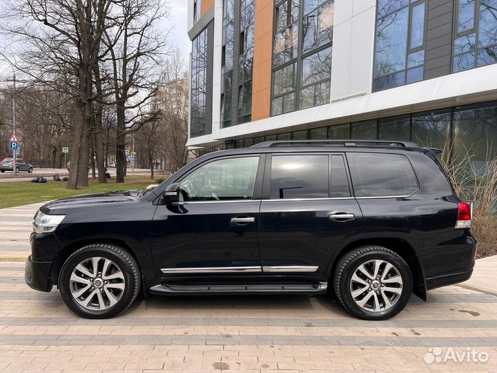 Toyota Land Cruiser 4.6 AT, 2017, 168 000 км