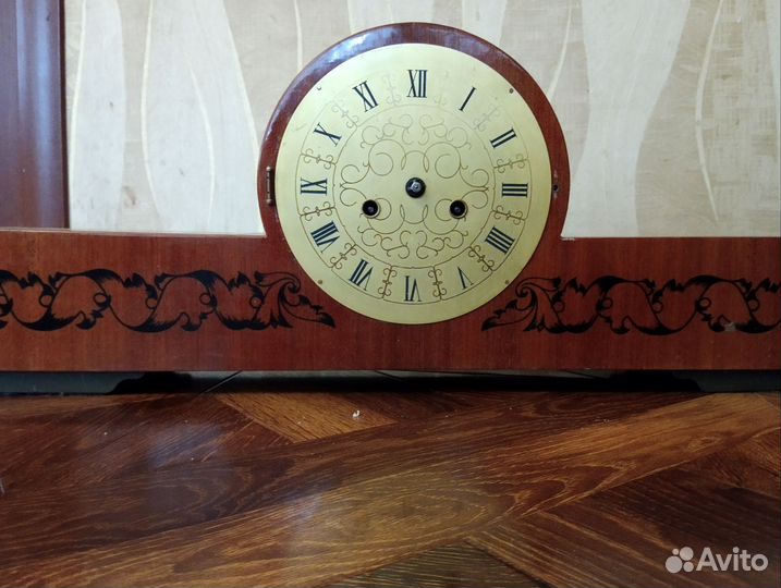 Настольные часы