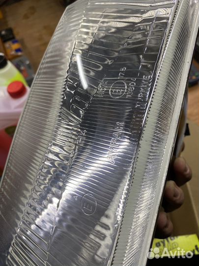 Фара левая VW Transporter T4 BSG