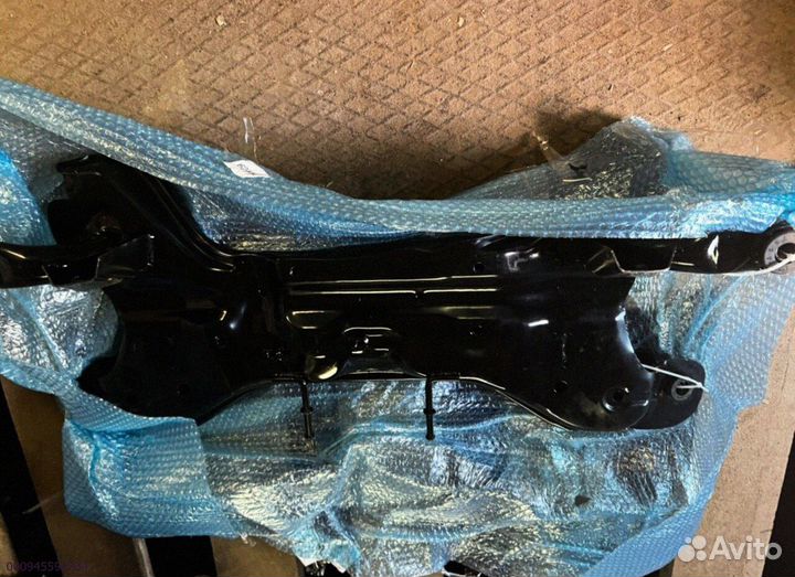 Пoдpамник передний Hyundai Getz