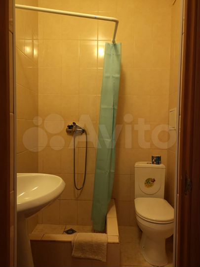 Комната 15 м², 1/4 эт.