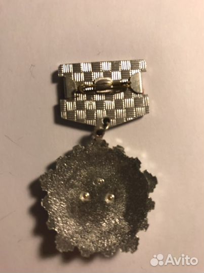 Знаки и кокарда СССР