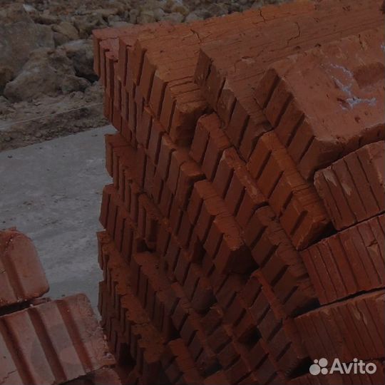 Прочный керамический кирпич