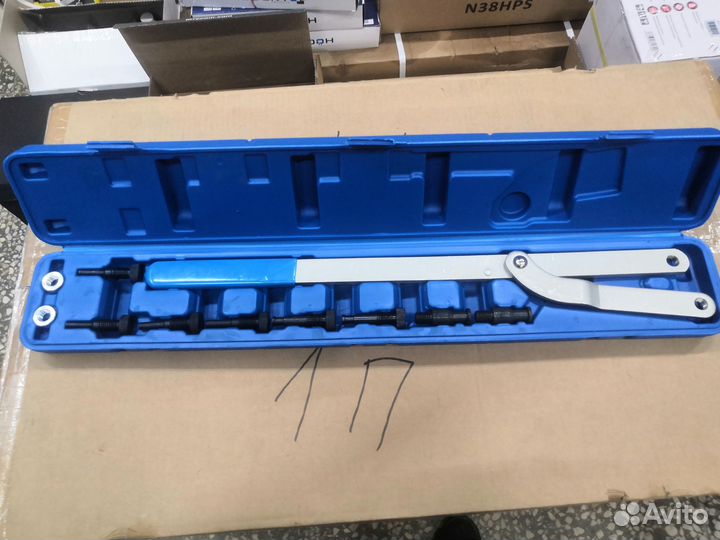 Универсальный ключ для фиксации шкивов VR50602