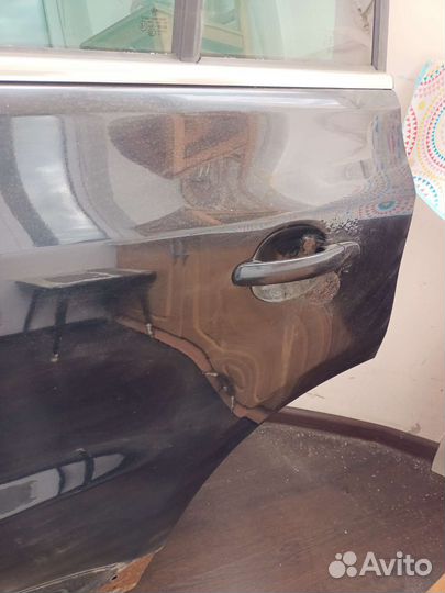 Дверь задняя левая