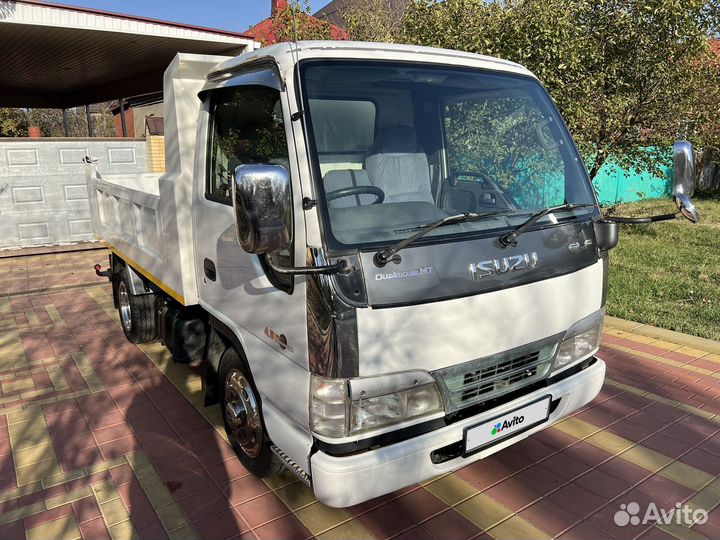 Isuzu Elf, 2002