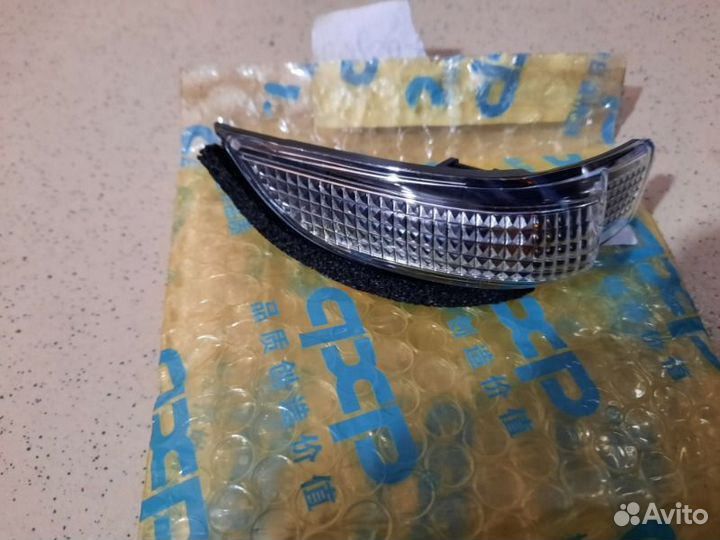 Повторитель поворота правый Тoyota Camry V50/V55