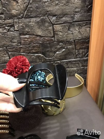 Заколки, расчески