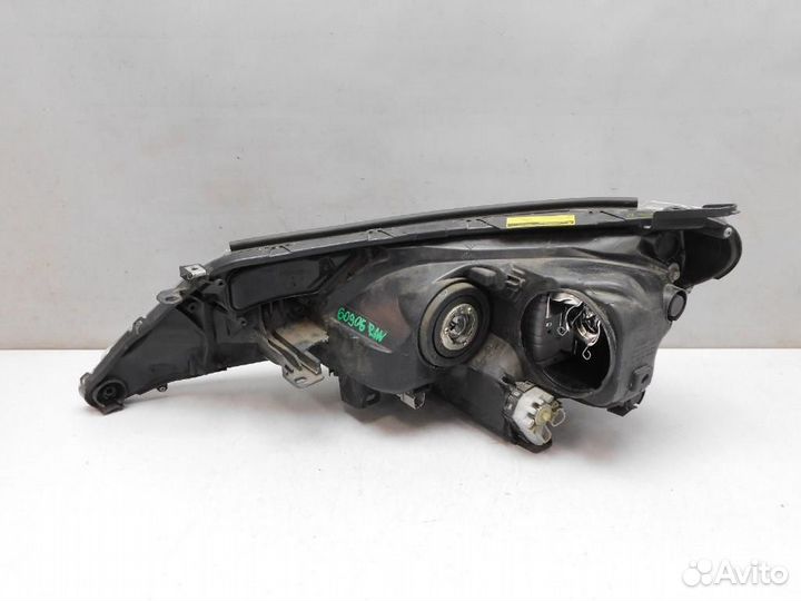 Фара правая Toyota RAV4