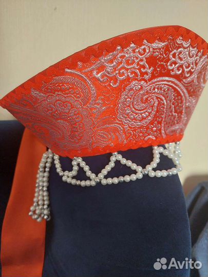 Кокошник ручной работы