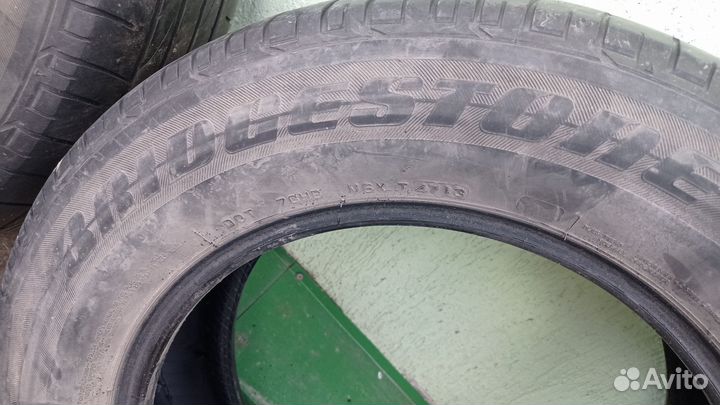 Bridgestone Dueler H/T 215/65 R16