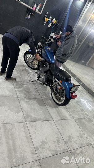 Harley-Davidson Sportster 883