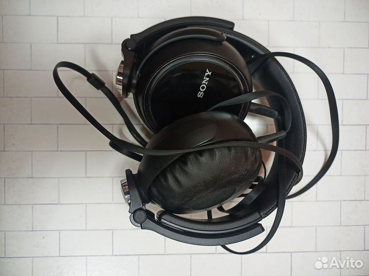 Наушники Sony MDR-XB600