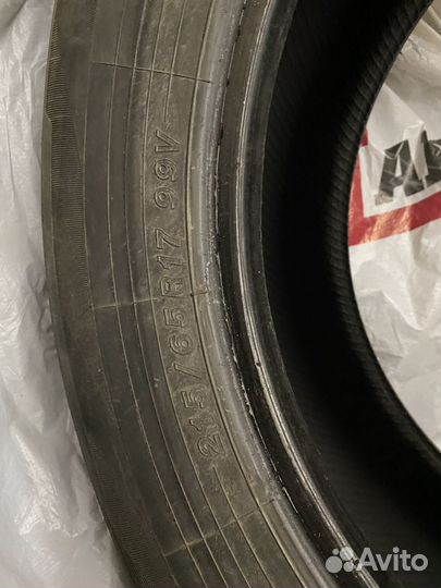 Yokohama BluEarth A34 215/65 R17